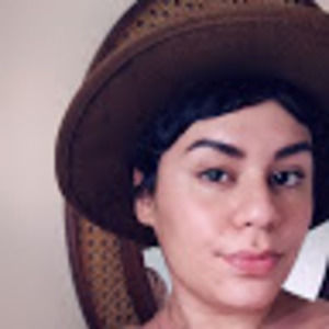 Meet your Posher, Domonique